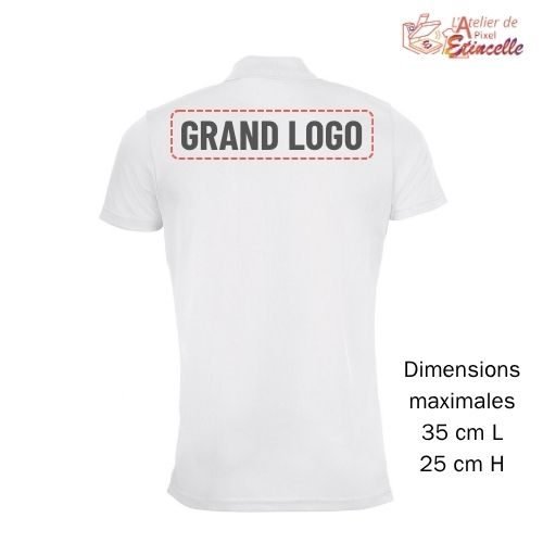 Polo blanc, grand logo au dos, 35 × 25 cm maximum